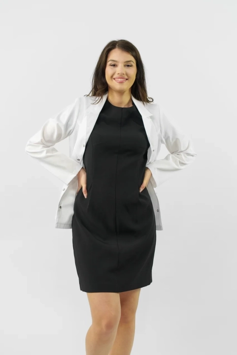 Sacou medical Dana damă – elegant, cambrat și confortabil